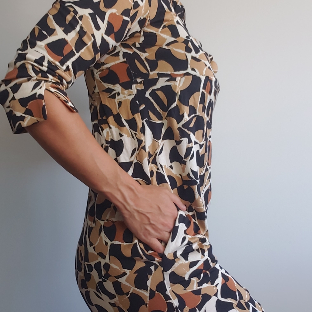 DVF Pure Silk Wild Print Dress - Picture 9 of 11